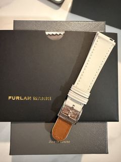 (Category: ) located in . Submitted by watchesandwothers (Listing ID 1459448752, Image 1). Description: .