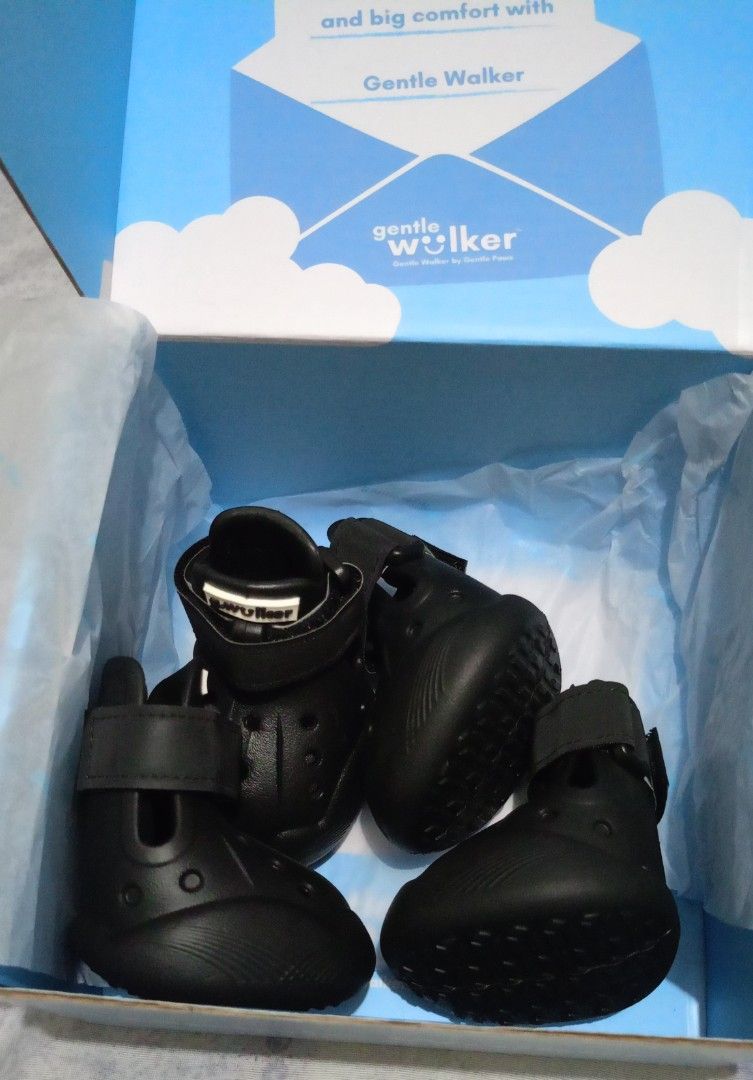 Gentle Walker Dog Shoes - Black (Category: Homes & Other Pet Accessories) located in Cainta. Submitted by she_dy (Listing ID 1459417325, Image 2). Description: - Gentle Walker dog boots - Designed for comfort and protection - Adjustable straps for a secure fit - Durable soles with excellent grip - Comes in original packaging - Ideal for walks in any weather condition PRICE NEGOTIABLE >Cloudwalk >Size 5 >Black RFS: Our pet doesn't want to wear it.