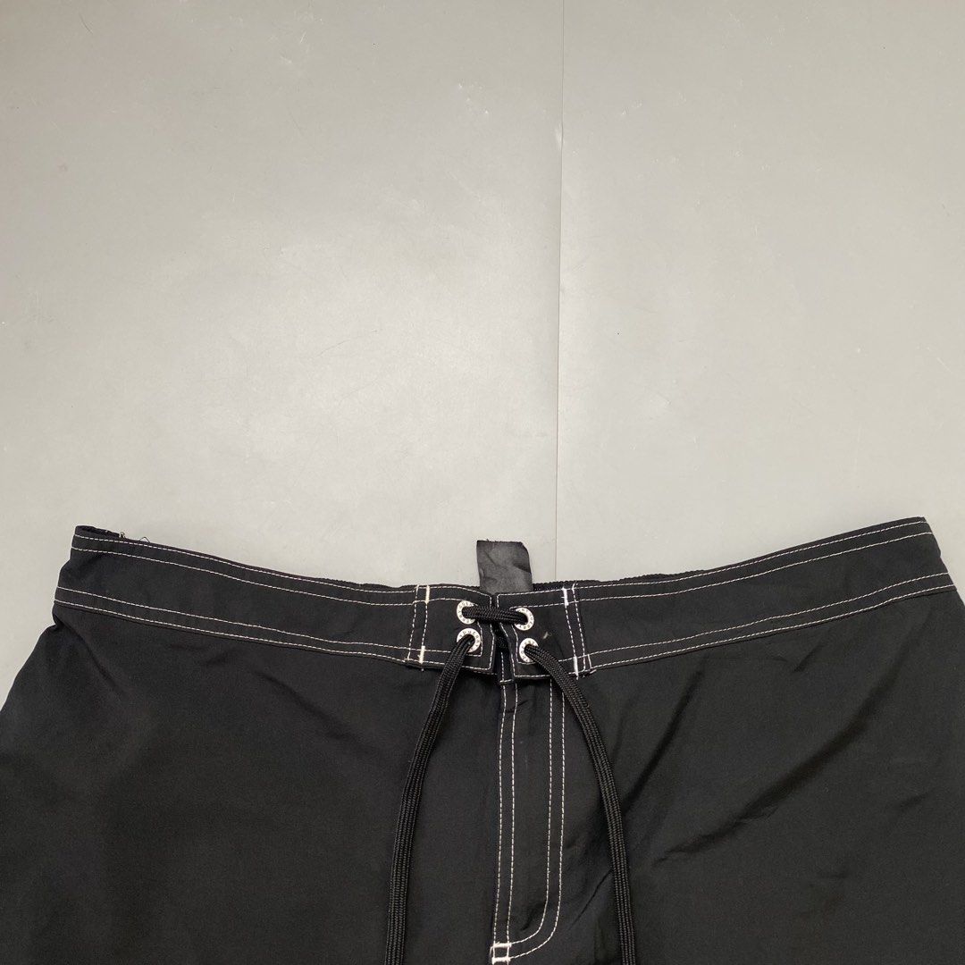 Gerry 🌸 | Black Eyelet Attached Side Slit Short (Category: Shorts) located in Bulacan. Submitted by orc.ph (Listing ID 1459365412, Image 2). Description: Gerry 🌸 | Black Eyelet Attached Side Slit Short Material Used: Polyester - Black - Inner Cycling short - Drawstrings Attached - Eyelet Attached - Single Pocket - Adjustable - Side Slit - Casual - Semi Formal - Streetwear - Outdoor ‎-Size: L ‎-Waistline: 34" ‎-Length: 12" ‎Pristined Condition. 