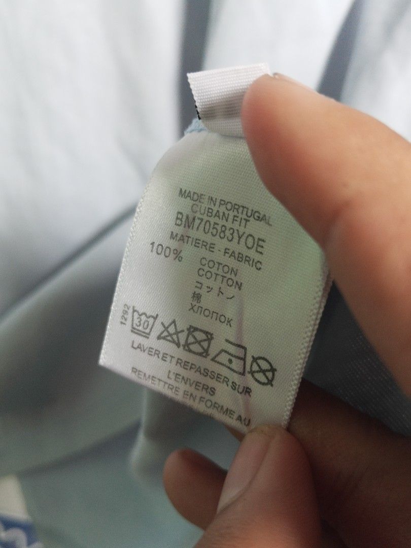 Givenchy (Category: Announcements) located in Lingayen. Submitted by mjaymerin (Listing ID 1459342021, Image 3). Description: ▪️GIVENCHY PARIS ▪️DIMES:19/27 ▪️COLOR RATE:9/10 ▪️CONDITION:9/10 ▪️ISSUE:NEEDWASH/STAIN.