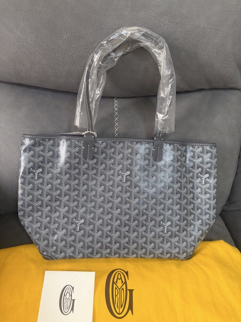 Goyard Artois PM Grey (Category: Luxury Bags & Wallets) located in Mandaluyong City. Submitted by az.purse (Listing ID 1459414619, Image 1). Description: Comes with dustbag and entrupy certificate.