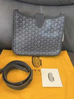 (Category: ) located in . Submitted by az.purse (Listing ID 1459414927, Image 1). Description: .