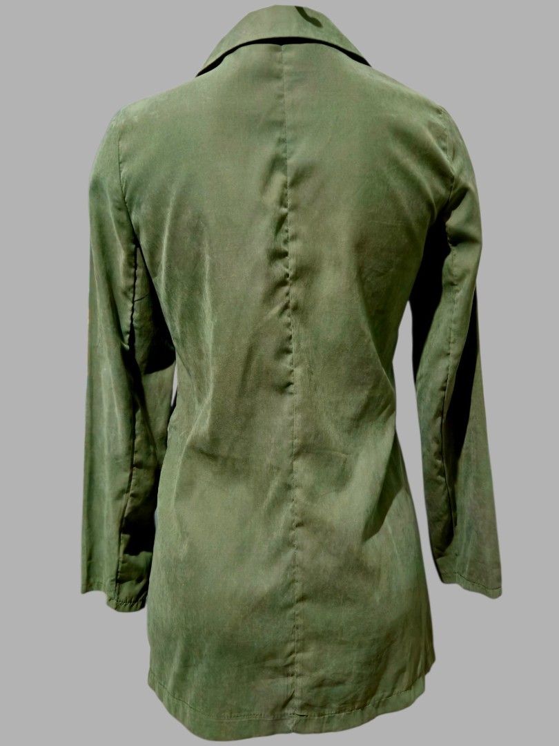 Green Double-Breasted Blazer Jacket (Category: Coats, Jackets and Outerwear) located in Quezon City. Submitted by kirstenbella (Listing ID 1459442288, Image 2). Description: - Cool green double-breasted blazer - Features stylish tortoise shell buttons - Functional front pockets - Perfect for dressing up or down - Fits Medium to Large - Measurements: Length 30 inches, Shoulder 15 inches, Sleeves 23 inches.