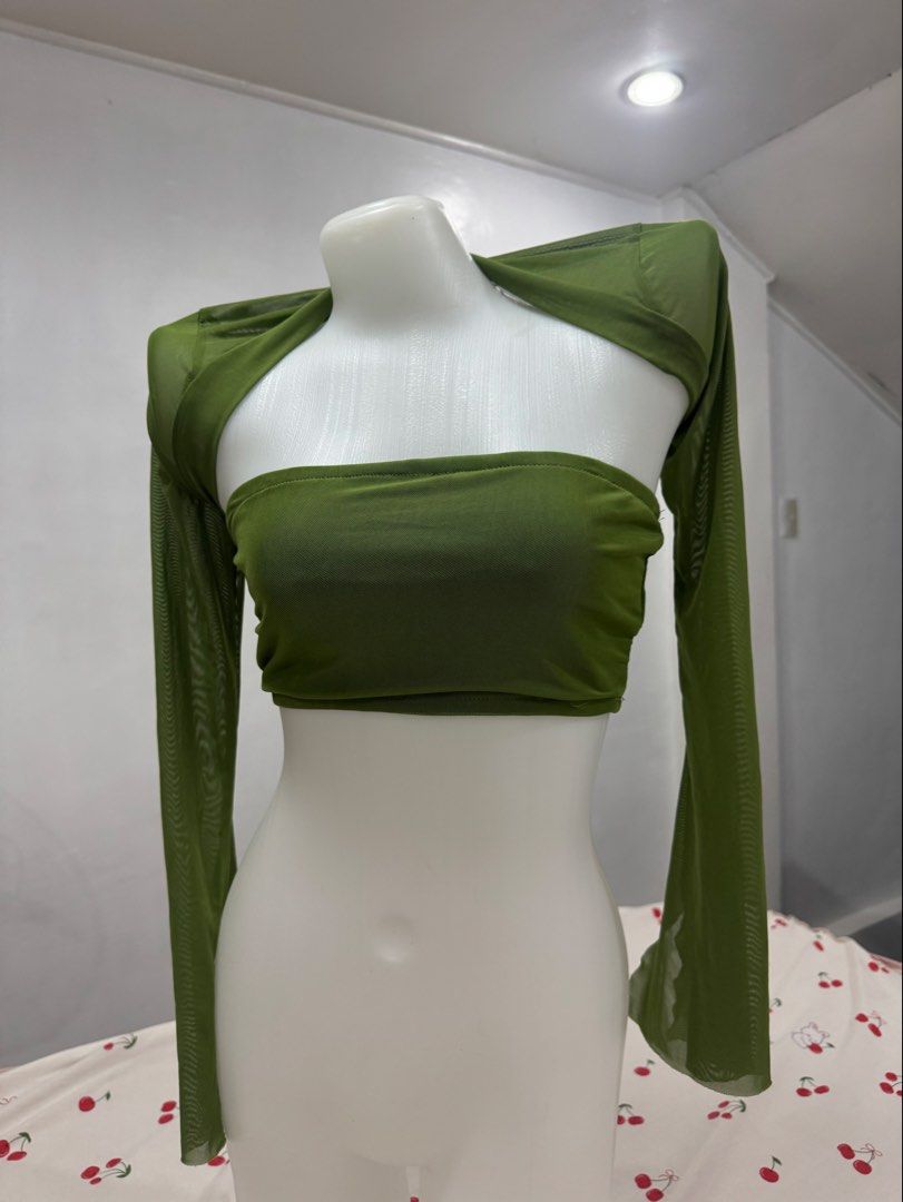Green Top With Cardigan (Category: Others Tops) located in Bay. Submitted by kyliesshh (Listing ID 1459415861, Image 1). Description: ❗️All items are in good condition. Color in photos may vary due to lighting..