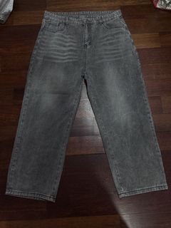 (Category: ) located in . Submitted by peacethrifts (Listing ID 1459376598, Image 1). Description: .