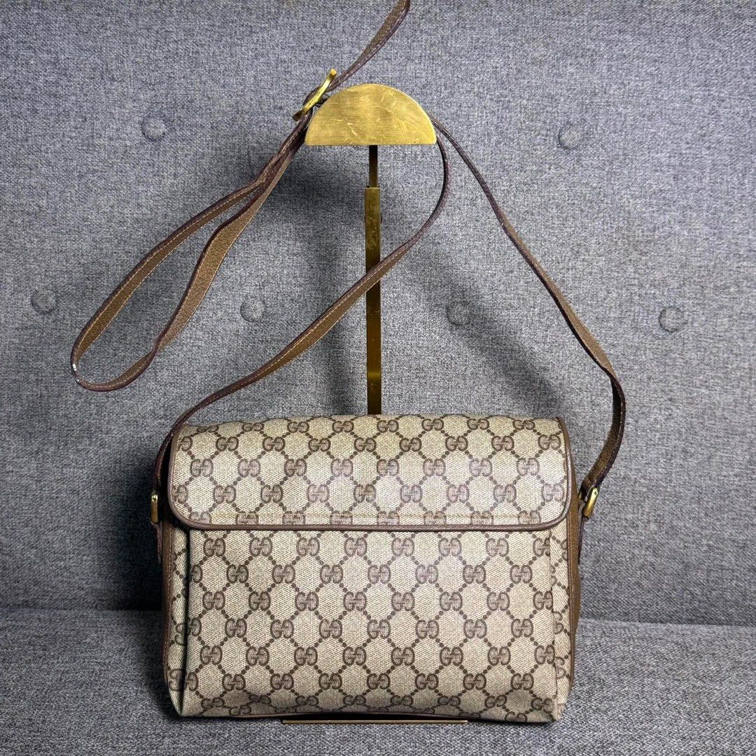 GUCCI SHERRYLINE CROSSBODY BAG (Category: Luxury Bags & Wallets) located in Claveria. Submitted by jhunaceeeeee (Listing ID 1459317142, Image 2). Description: 💯Authentic Excellent Condition No issue.