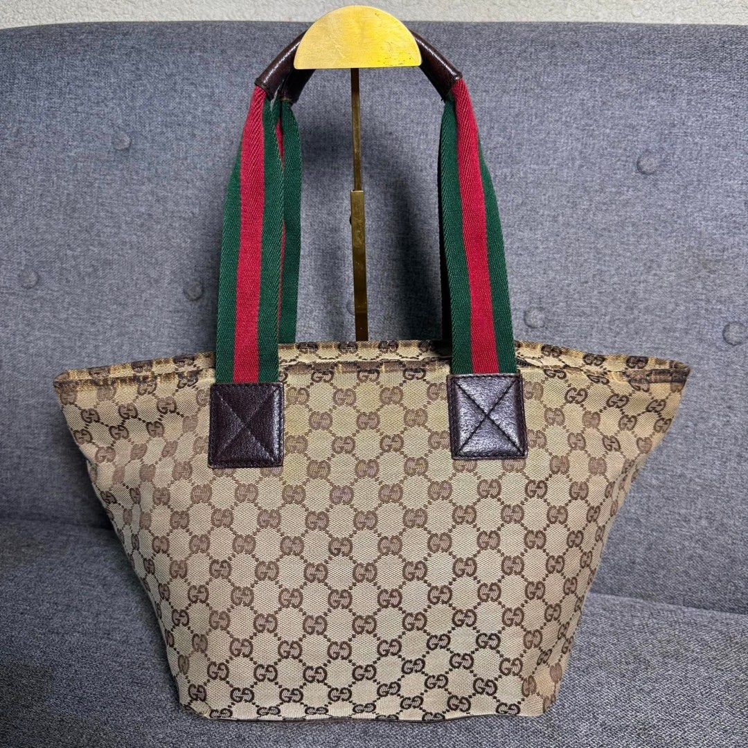 GUCCI TOTE BAG | PROJECT BAG NEED DEEP CLEAN (Category: Luxury Bags & Wallets) located in Claveria. Submitted by jhunaceeeeee (Listing ID 1459317764, Image 2). Description: 💯Authentic Good condition No inclusion .