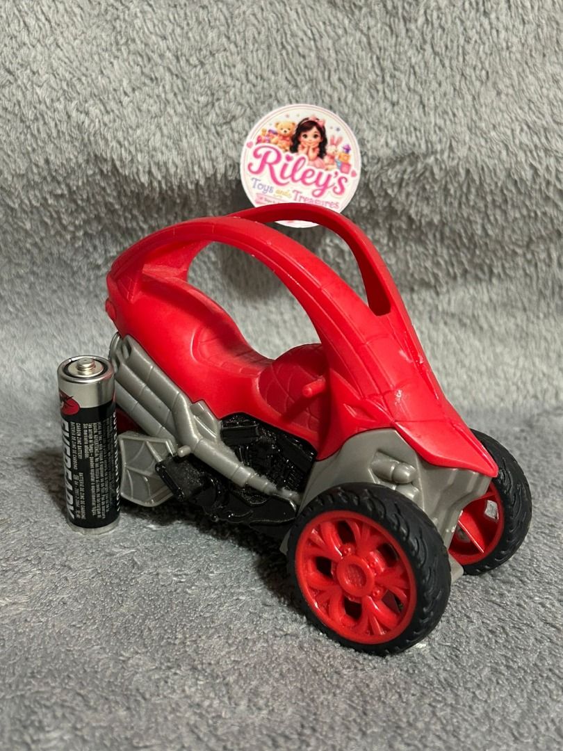 Hasbro Marvel Spider-Man stunt vehicle (Category: Vehicle & Diecast Models) located in Las Pinas. Submitted by whatzupriley (Listing ID 1459317117, Image 1). Description: Hasbro Marvel Spider-Man stunt vehicle ₱100 sold as is .