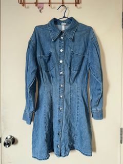 (Category: ) located in . Submitted by fafaneedtoclearwardrobe (Listing ID 1459440507, Image 1). Description: .