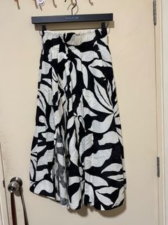 (Category: ) located in . Submitted by fafaneedtoclearwardrobe (Listing ID 1459430311, Image 1). Description: .