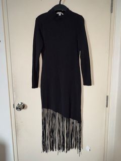 (Category: ) located in . Submitted by fafaneedtoclearwardrobe (Listing ID 1459440174, Image 1). Description: .