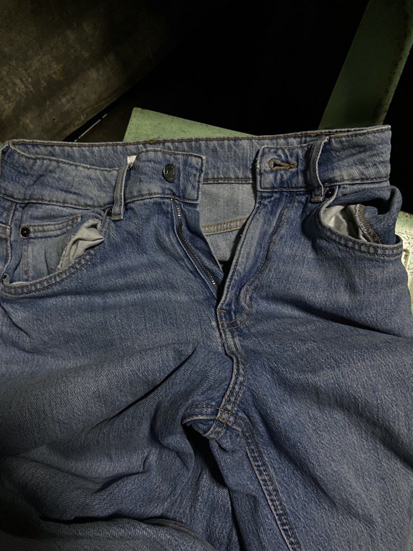 H&M PANTS (Category: Jeans) located in Manila. Submitted by shaxdeclutter1 (Listing ID 1459289732, Image 1). Description: LOC ARAYAT PAMP.