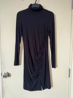 (Category: ) located in . Submitted by fafaneedtoclearwardrobe (Listing ID 1459440355, Image 1). Description: .