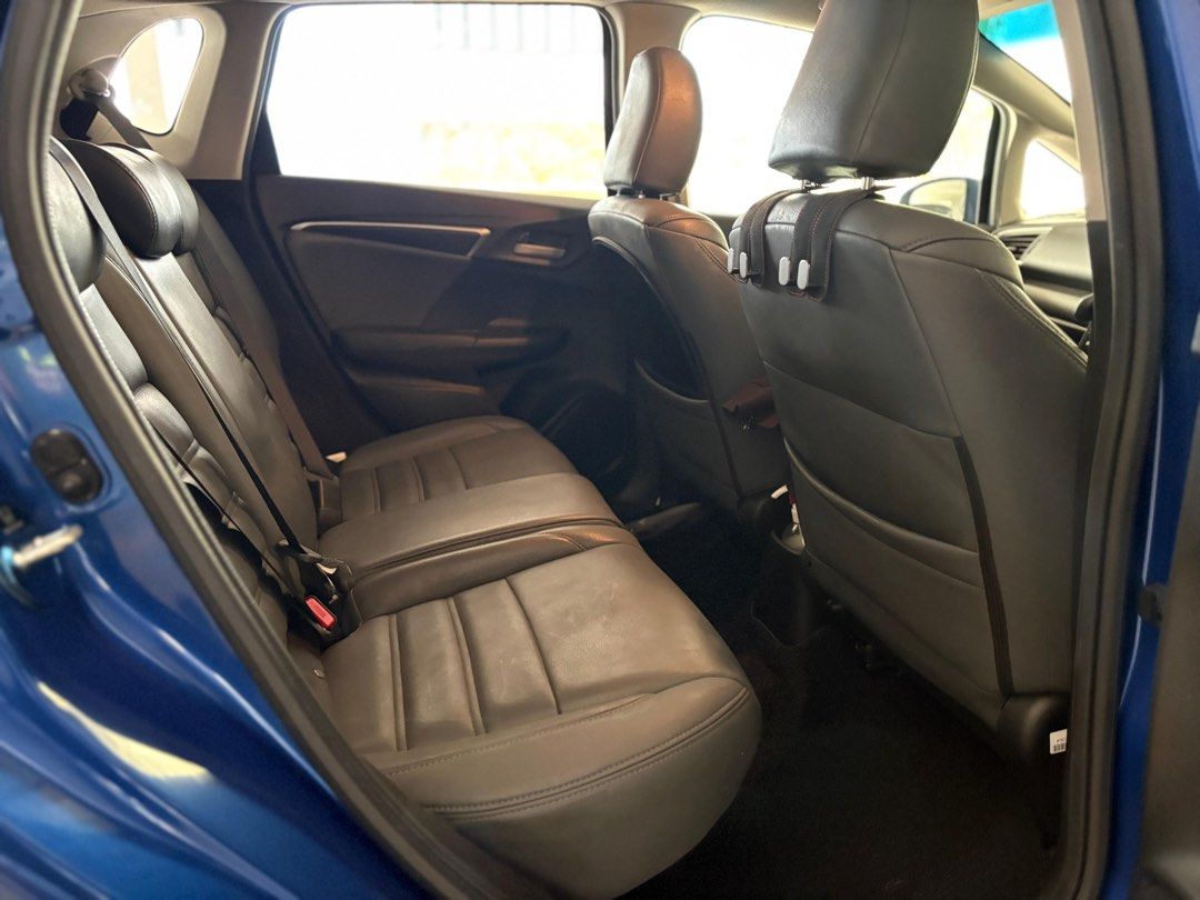 Honda Fit 1.3A Auto (Category: Used Cars) located in Singapore. Submitted by rainyph (Listing ID 1459299440, Image 1). Description: Low mileage car. Less driven as i am working from home. Excellent condition No consignment chats entertained from dealers. Dealers can only message if buying or have offer..