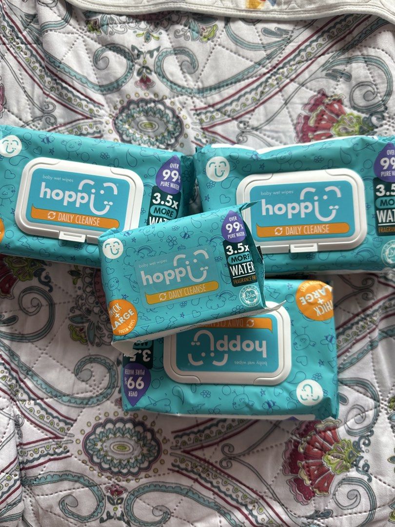 Hoppi Water Wipes (Category: Diapers & Baby Wipes) located in Quezon City. Submitted by selectionsbyalex (Listing ID 1459298152, Image 1). Description: - Hoppi Water Wipes for baby's daily cleanse. - Made with over 99% pure water for gentle cleaning. - 3.5x more water content for effective cleaning. - Thick and large wipes for better coverage. - Fragrance-free to avoid skin irritation. - Halal certified. -free 1 compact version Rfs: too many wipe