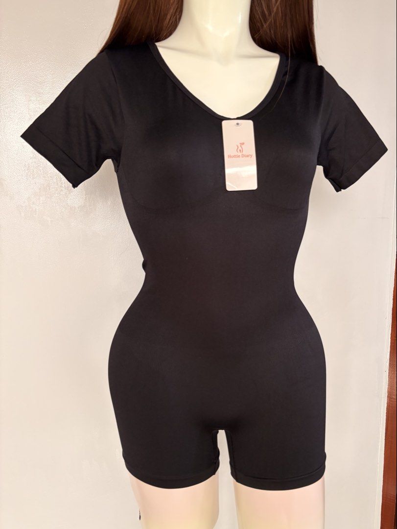 Hottie Diary Romper Suit (Category: Rompers) located in Quezon. Submitted by closetby_gn (Listing ID 1459356313, Image 2). Description: || TRENDY CLOTHES၄၃ BRAND: HOTTIEDIARY MED TO LARGE STRETCHABLE BRAND NEW NO FLAWS/DAMAGE ✿Reminders 𐙚 Strictly Payment first 𐙚 No cancellation of orders 𐙚 Comment Mine | PM to order ✿Mode of payment •Gcash only ✿Shipping Courier •Flash express All items are in good condition!☺️ Happy Shopping Giirls! 🫶🏻.