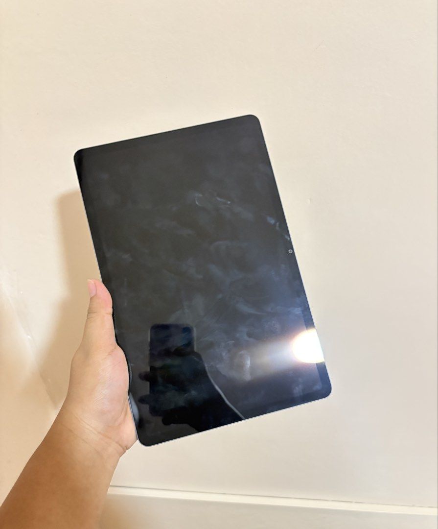 Huawei Matepad SE 11 (Category: Android) located in Manila. Submitted by loucbsl (Listing ID 1459439167, Image 2). Description: FOR SALE ONLY (RUSH) (4 days old Huawei Matepad SE 11) • Good condition • No issue • No scratch/dents • 128gb • Good for students • Unli check upon meet up Inclusions: • Huawei Flip Cover • Original Charger • Box • warranty slip ( dm for more details about the inclusions ) Meet up depends on your location ‼️ Location: Sa