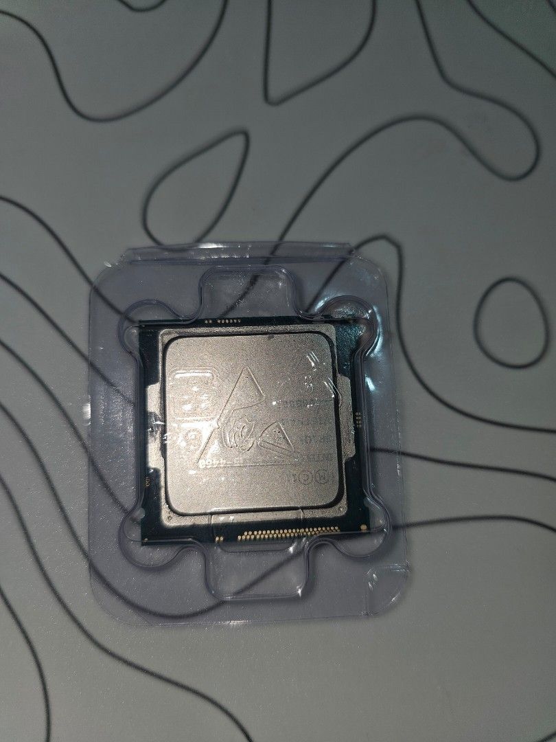 Intel CPU Processor i5 4460 (Category: Computer Parts) located in Manila. Submitted by zen_francis (Listing ID 1459408982, Image 2). Description: - Intel CPU Processor - Brand new, sealed in original packaging - Ideal for new PC builds or system upgrades - Ready to ship! Message me for any questions..