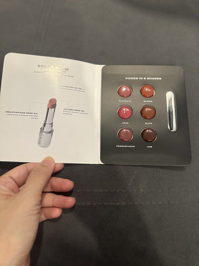 Issy Lipstick (Category: Makeup) located in Quezon City. Submitted by declutter_with_ericka (Listing ID 1459417927, Image 2). Description: Issy Solar Blam Glow Nourishing Lip Screen Comes with 6 different shades.