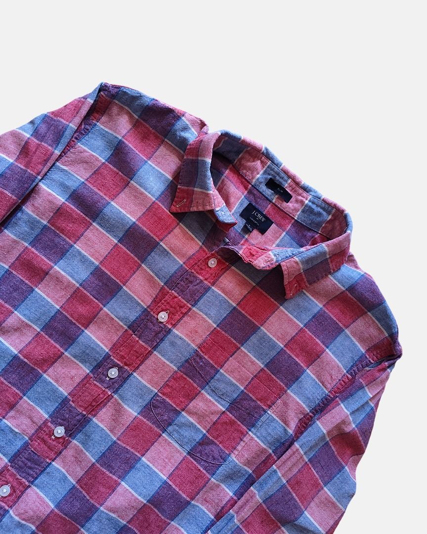 J. CREW HOMESPUN SLIM FIT BUTTON DOWN CHECKED SHIRT (CROPPED) (Category: Tshirts & Polo Shirts ) located in Naga. Submitted by vision.zeroarchive (Listing ID 1459400640, Image 2). Description: 🔸 Tag Size: L 📏 Length: 23 in | Width: 21 in ✨ Condition: 9/10 📝 Notes: None / Minimal wear ━━━━━━━━━━━━━━━━━━ 💰 MINE: ₱290 ⚡ Excludes shipping fee (+SF) ━━━━━━━━━━━━━━━━━━ ⚠️ QUICK NOTES: • Manage your expectations • Color may vary due to lighting ━━━━
