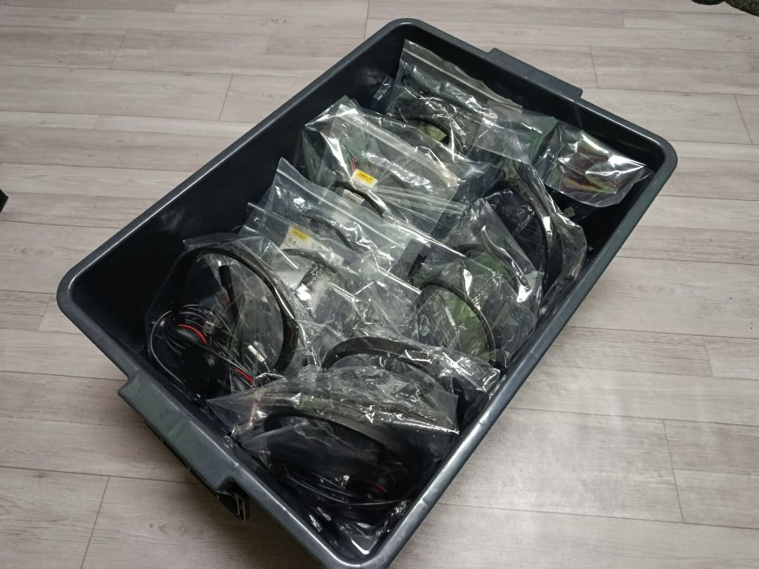 Jabra Evolve 20 usb or type (Category: Headphones & Headsets) located in Quezon City. Submitted by carou85958 (Listing ID 1459424458, Image 3). Description: Jabra Evolve 20 100% good 100% working 100% makikinis 100% no issue 100% no scam take all lang po 800each take all lang po 800each take all lang po 800each pag isa lang 1k each 17 ibp road batasan hills qc .