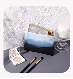 (Category: ) located in . Submitted by shoptansisters (Listing ID 1459309975, Image 1). Description: .
