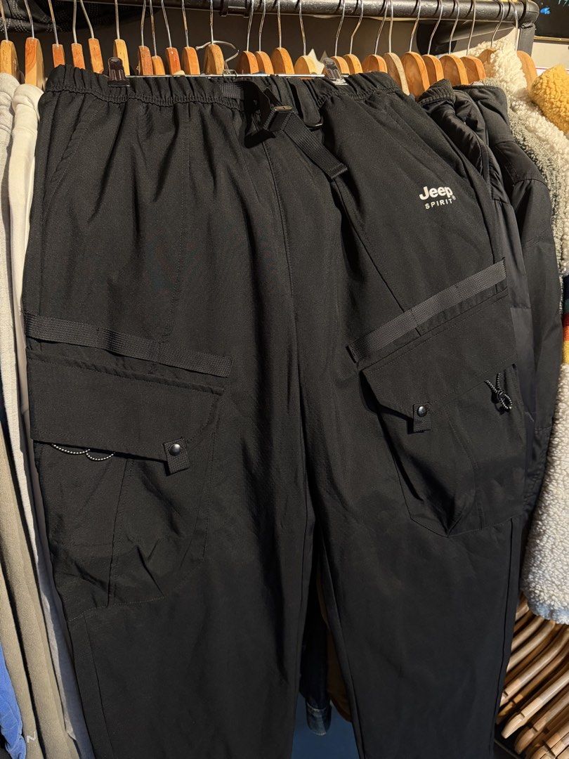Jeep Spirit Black Cargo Pants (Category: Jeans) located in Legazpi City. Submitted by thefelicitythriftwear (Listing ID 1459401299, Image 3). Description: JEEP spirit pants Size 32-38(max stretch) on measuring tape Length 43 Rise 13.5 Thigh 13 Hem 9 Excellent Condition Color Rate 9.9/10 No Issue ₱880 Disclaimer: This Item of clothing is not affiliated with any of the brands posted or mentioned in this account. All copyright and trademarks are res