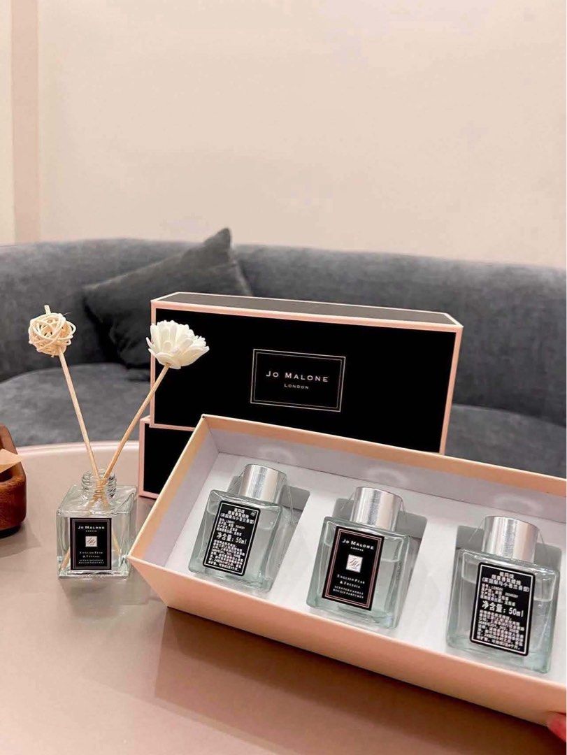 JO MALONE 3-in-1 DIFFUSER SET (Category: Home Fragrance) located in Quezon City. Submitted by embere_shop (Listing ID 1459302704, Image 3). Description: 📌 Perfect for yourself or as a gift! ✨ Whether you’re treating yourself or looking for a gift for birthdays and any special occasion, this is a great choice. 💗 The scent is very close to 0G and long-lasting, perfect if you want something that smells premium without going over budget. 💐 📌 Plea