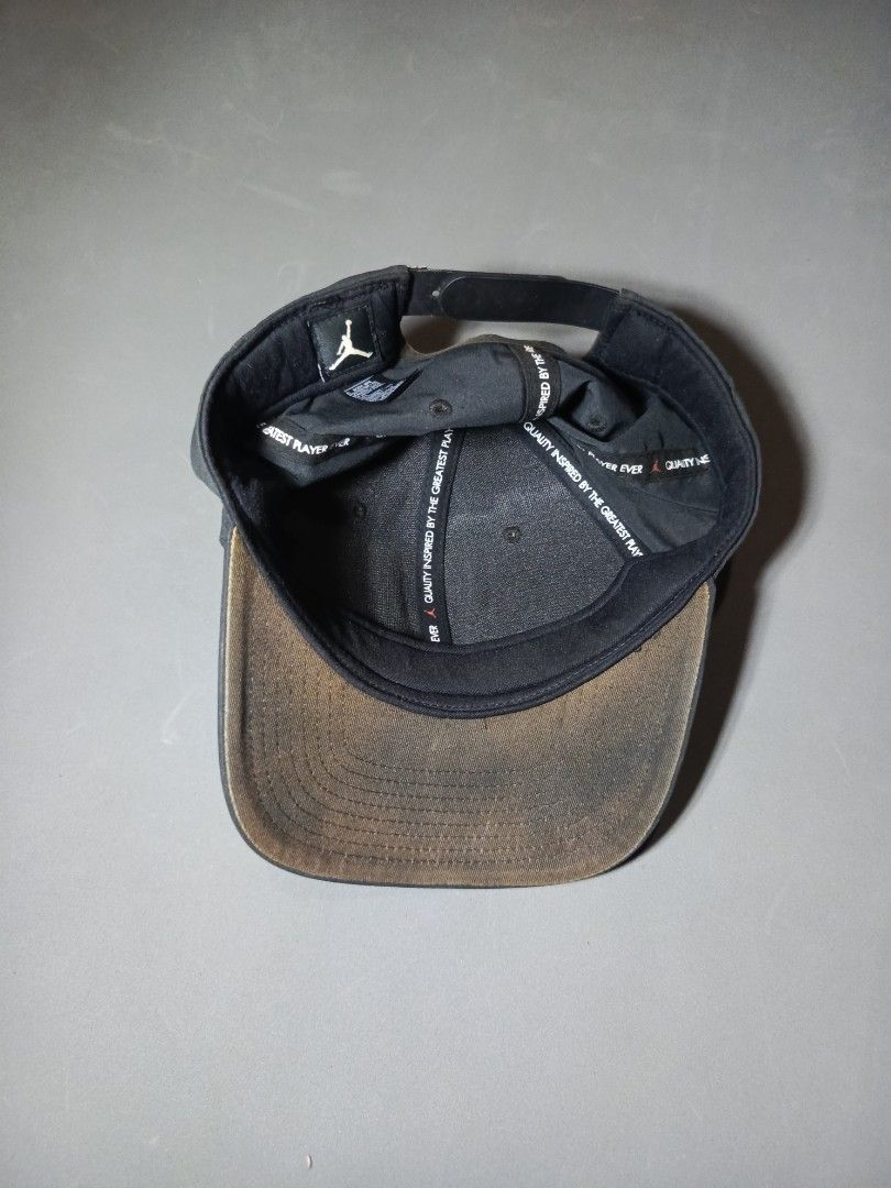 Jordan Jumpman Baseball Cap Black (Category: Caps & Hats) located in General Santos City (Dadiangas). Submitted by gongskate (Listing ID 1459291545, Image 3). Description: - Black Jordan cap - Features the iconic Jumpman logo - Adjustable strap at the back for a custom fit - Shows some signs of wear on the brim and inside lining -Issue: Sunfade under brim - Still a great cap to add to your collection.