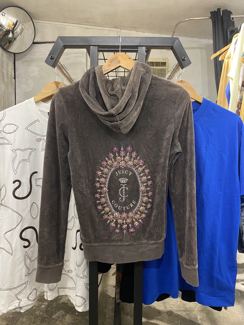 Juicy couture (Category: Coats, Jackets and Outerwear) located in Davao. Submitted by selectorhunter (Listing ID 1459454020, Image 2). Description: 19/23 M on tag 9.8 color rate Excellent condi Authentic.