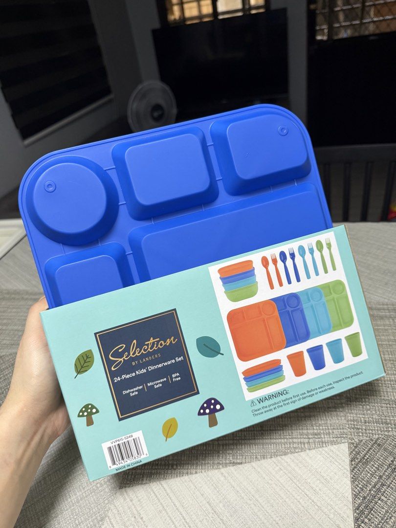 Kids Dinnerware Set (Category: Weaning & Toddler Feeding) located in Taguig. Submitted by ohmyswardrobe (Listing ID 1459362298, Image 3). Description: This is set of 4 but I got the one set na kaya 3 set nalang. Per set is 100 each If gusto niyo mabili siya all colors will sell it for 200 Please see 3rd photo kung ano po included sa set .