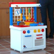Kids Toy Kitchen Set (Category: Kids Toys) located in Quezon City. Submitted by amaripreloved (Listing ID 1459294702, Image 3). Description: Orig price 5k+ Selling for 400 Size: 18.5in L x 12in W x 27in height Issue: Scratches/pen marks Kayo na bahala magrepaint Rfs: declutter Nova qc Lalamove pickup Hcash bank.