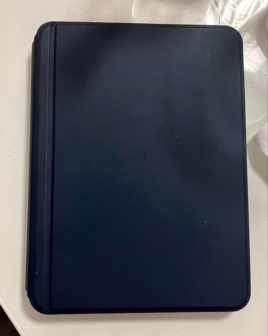 Kindle Basic and Paperwhite 2024 cases (Category: E-Readers) located in Manila. Submitted by chandler1990 (Listing ID 1459374676, Image 3). Description: Selling my Kindle Basic and Paperwhite 2024 cases. Never been used. 200 each. .