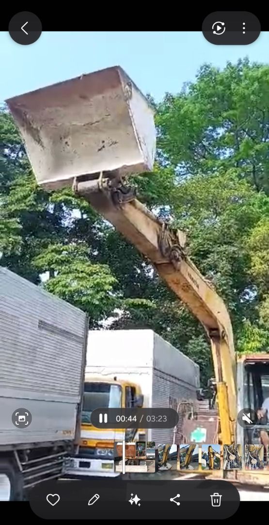 Komatsu Pc60-7 Excavator (Category: Construction Tools & Equipment) located in Santa Maria. Submitted by harrismesi60457 (Listing ID 1459297808, Image 3). Description: For Sale Excavator Komatsu Pc60-7 With Dozer Blade 5k Running Hour Japan Surplus As Is Good Running 650k Pm Me Batangas Ty Po and God Bless.