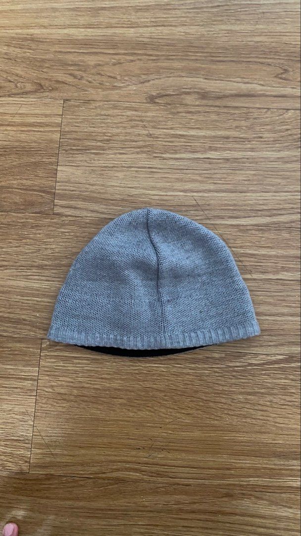 Lacoste adult bonnet accessories (Category: Luxury Accessories) located in Manila. Submitted by truemoon_d2e1ee (Listing ID 1459335543, Image 3). Description: Original Adult size No issues.