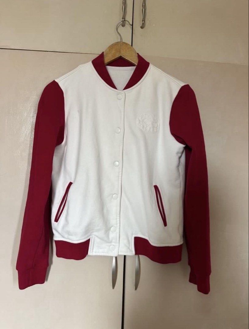 Lacoste Varsity Women (Category: Coats, Jackets and Outerwear) located in General Santos City (Dadiangas). Submitted by jancocoby (Listing ID 1459397347, Image 2). Description: Size Small fit Exellent .