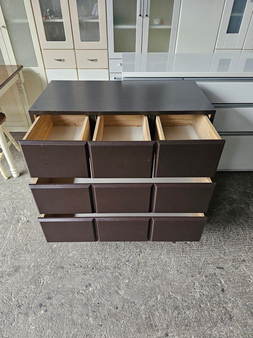 Lateral Drawers ‼️ (Category: Shelves, Cabinets & Racks) located in Quezon City. Submitted by ledamadel (Listing ID 1459296433, Image 2). Description: Lateral Drawers ‼️₱7,800‼️ ✔️L-35.5 H-32.5 W-18 inches 📐 ✔5 Drawers 🗄 ✔️Laminated and Solid🔖 ✔Scratches As-is! 👌 Location: 40 Aplaya St Napocor Vill. Tandang Sora Quezon City. For inquiry please Pm us or Call. 09066885859 Please like our page thanks! 👇👇👇👇 KMA O’shop #japansurplus #kmaoshop 
