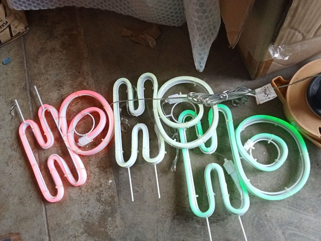 LED Rope Garden Decor (Category: Gardening Tools & Ornaments) located in Rizal. Submitted by ellengreen18 (Listing ID 1459323006, Image 3). Description: 20 Pieces available Super ganda ito sa gabi pag sinabit sa wall ninyo Mall Pullout MOP: Gcash only Sf.for buyer's account Deliver thru Lalamove,Grab or JNT.