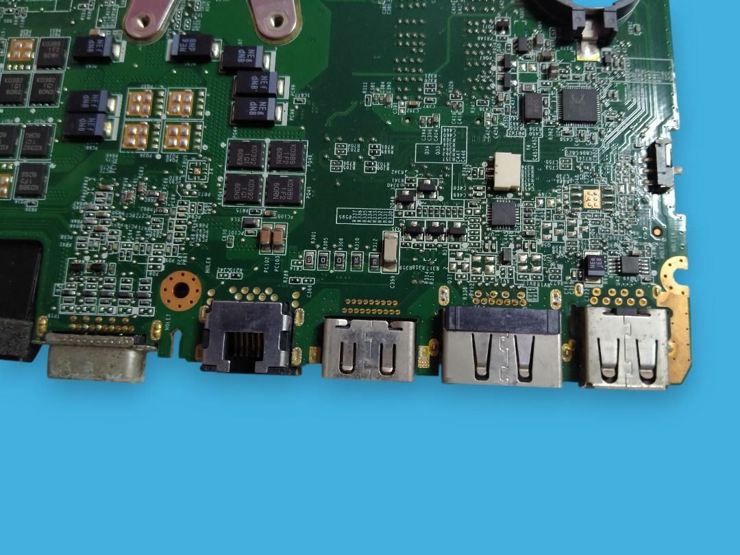 Lenovo Z470 Motherboard (with graphicss) (Category: Laptops & Notebooks) located in Dasmarinas. Submitted by b.things_90210_fox (Listing ID 1459376535, Image 2). Description: 900 only - Lenovo Z470 Mother board (with graphics) Nagamit po ito for school lang dati, kaya smooth po mag run ang laptop at tahimik. (Cash on Pickup) - LBC COP" (Meetup) - Cavite (Pick up sa house) - Si buyer magboobook Thank you..