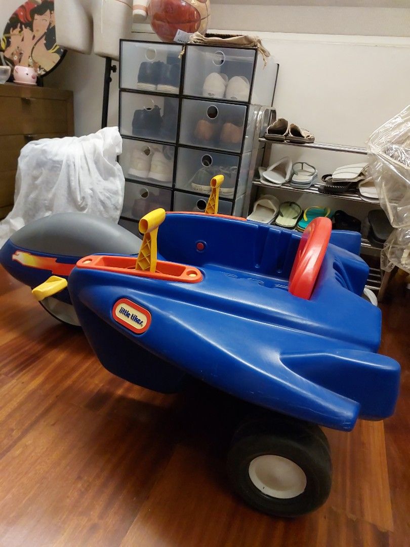 Little Tikes Blue Plane Bike (Category: Infant Playtime) located in Caloocan City. Submitted by ericajane_tc (Listing ID 1459400480, Image 3). Description: - Fun blue and red Little Tikes ride-on toy - Yellow footrests and handlebars than turns side to side when moved - Ideal for active play for toddlers and young children - adjustable seat length for growing toddlers - Ready for its next adventure!.