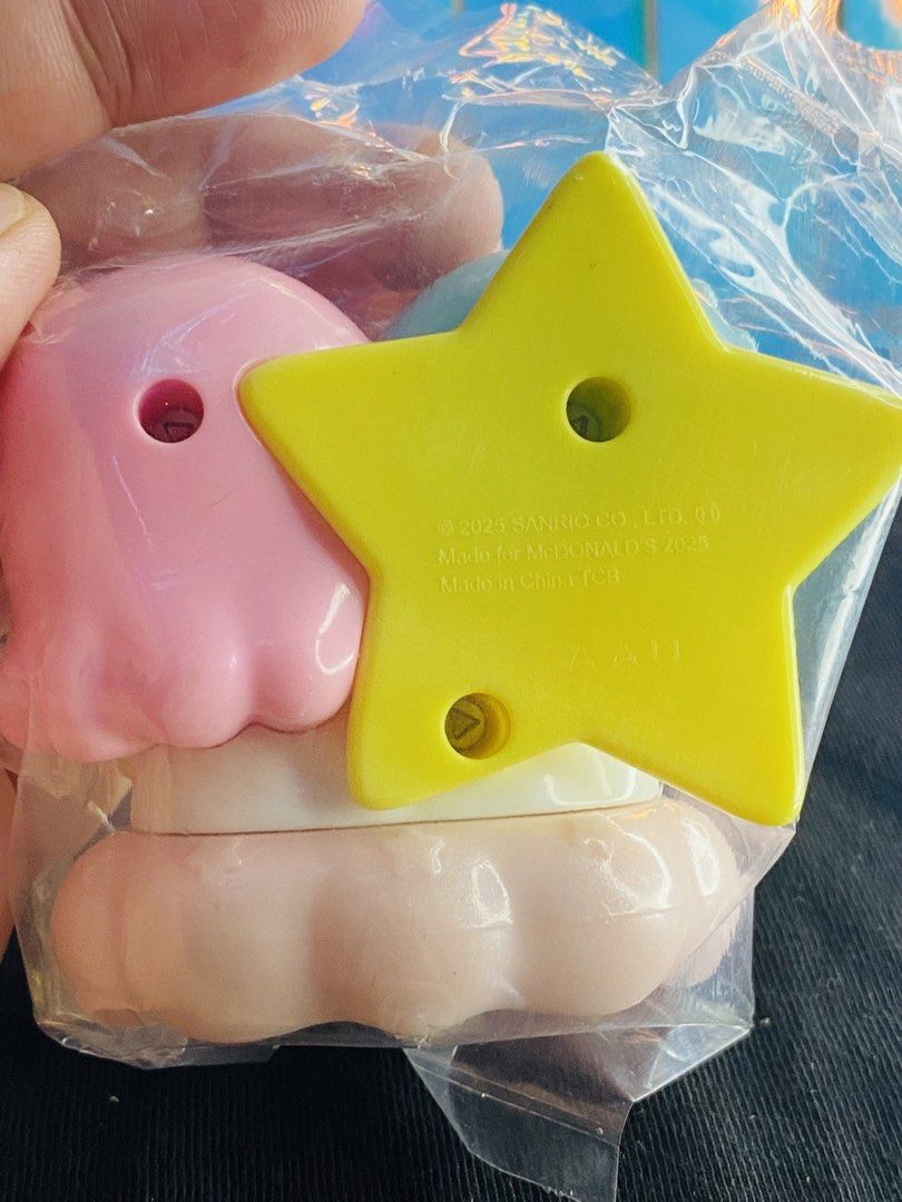 little twin stars stamp (Category: Vintage Collectibles) located in Manila. Submitted by kawaii_omocha_est2020 (Listing ID 1459339588, Image 3). Description: ✅Mine now/ Pay now ✅ Please scan all photos for more details. ✅ Manage your expectation. Most of items are preloved. ✅ Actual color may vary due to lighting conditions. ✅ Gcash Pyment ✅ Mode of Delivery Via Flash Express 🚫No Low Balling/ Low Ballers will be ignored. 🚫No Reservation. 🚫Joy 