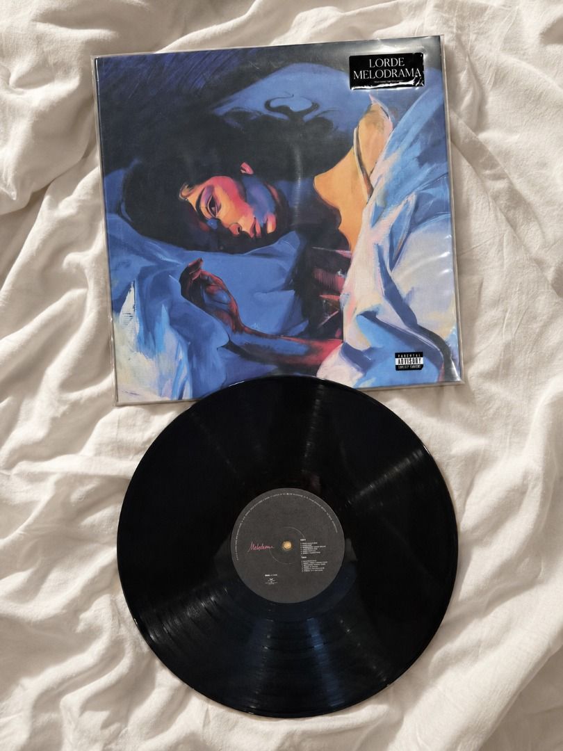 Lorde – Melodrama (Category: Vinyls) located in Manila. Submitted by jarodaily (Listing ID 1394368775, Image 1). Description: Vinyl, LP, Album, Reissue Kindly note that the photo shown is for reference only and does not depict the exact item for sale. Looking for something else? DM us for pre-orders and price quotation 🔍 .