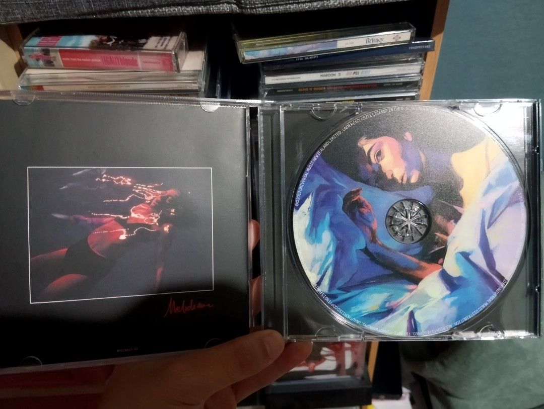 Lorde Melodrama CD Album (Category: CDs & DVDs) located in Calamba. Submitted by ikea1509 (Listing ID 1459331383, Image 3). Description: unsealed like new condition (mint) rfs: will get the vinyl variant This item is guaranteed 100% authentic artist merchandise, officially sourced from record labels, official stores, and authorized distributors. We provide authentic imported from trusted suppliers around the world, including the USA, UK, Japan, a