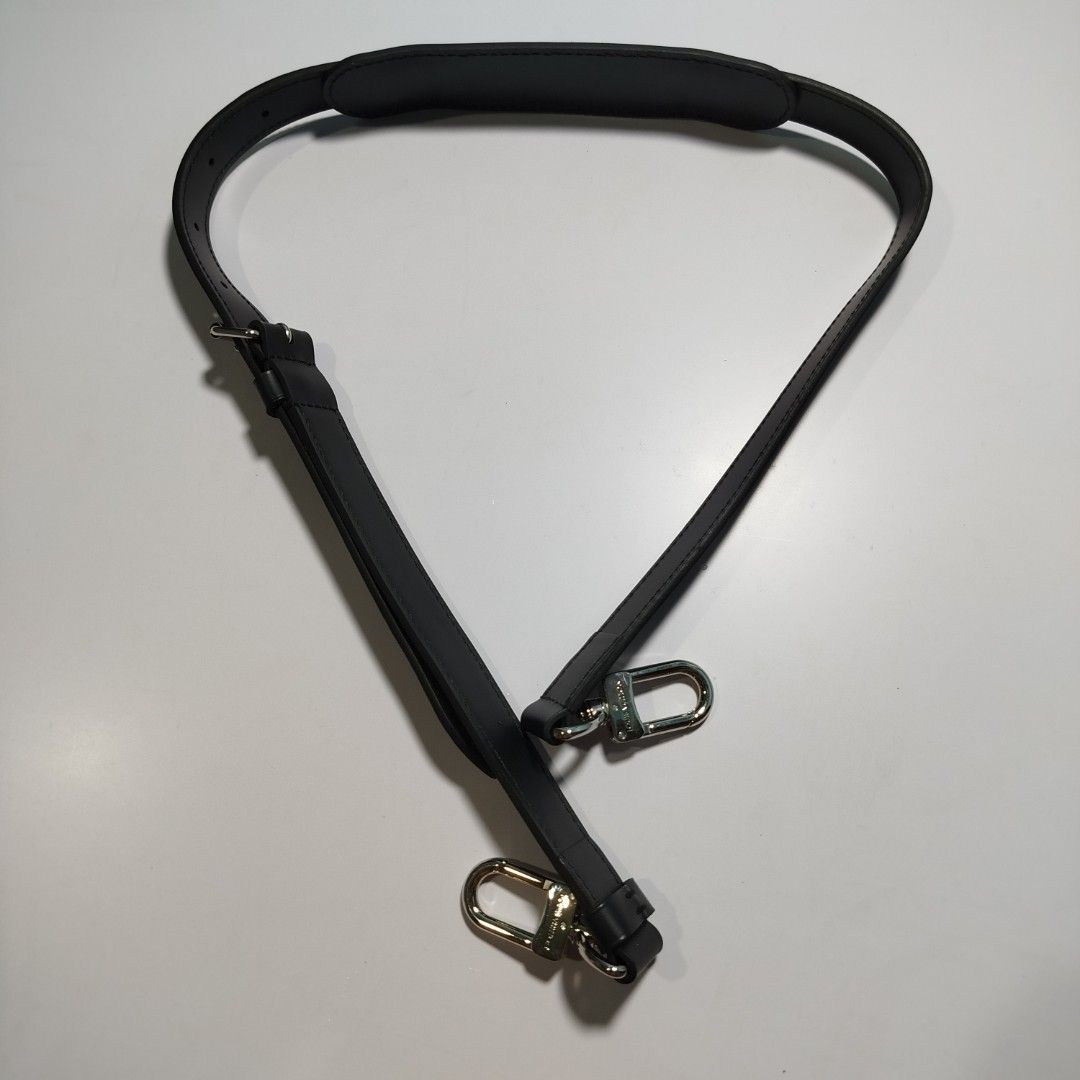 LOUIS VUITTON KEEPALL SLING/STRAP (Category: Luxury Accessories) located in Manila. Submitted by mnlhappybattle (Listing ID 1459435946, Image 2). Description: LV KEEPALL STRAP/SLING GOOD AS NEW CONDITION.