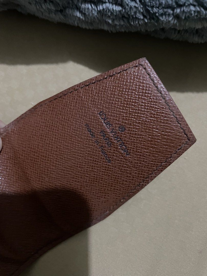 Louis Vuitton Monogram Cigarette Case Holder (Category: Luxury Bags & Wallets) located in Quezon City. Submitted by 243__ (Listing ID 1459397782, Image 2). Description: Authentic Louis Vuitton monogram cigarette case Still negotiable, I need funds for my cat with kidney disease .