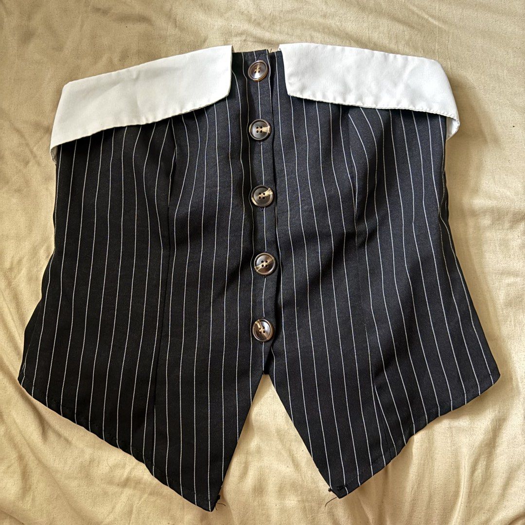 Lovito Striped Tank Top (Category: Sleeveless) located in Quezon City. Submitted by goodstuffph (Listing ID 1459353738, Image 1). Description: - Used twice only - Brand: Lovito .