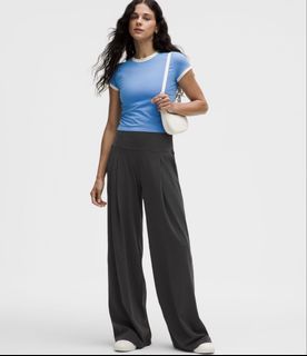 (Category: ) located in . Submitted by clothedbyaya (Listing ID 1459404854, Image 1). Description: .