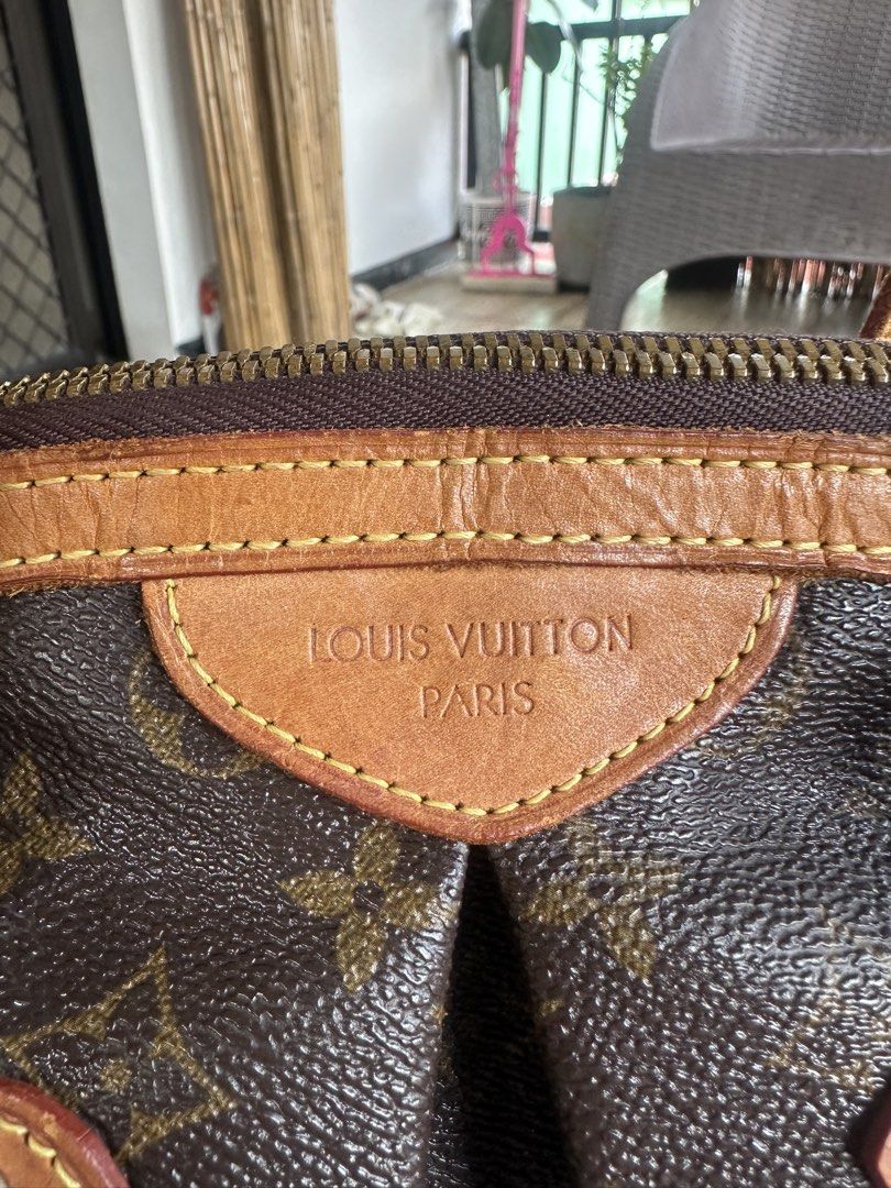 LV Tivoli GM (Category: Luxury Bags & Wallets) located in Cavite. Submitted by pidiyey (Listing ID 1459301057, Image 2). Description: normal signs of use coded check pics for reference.