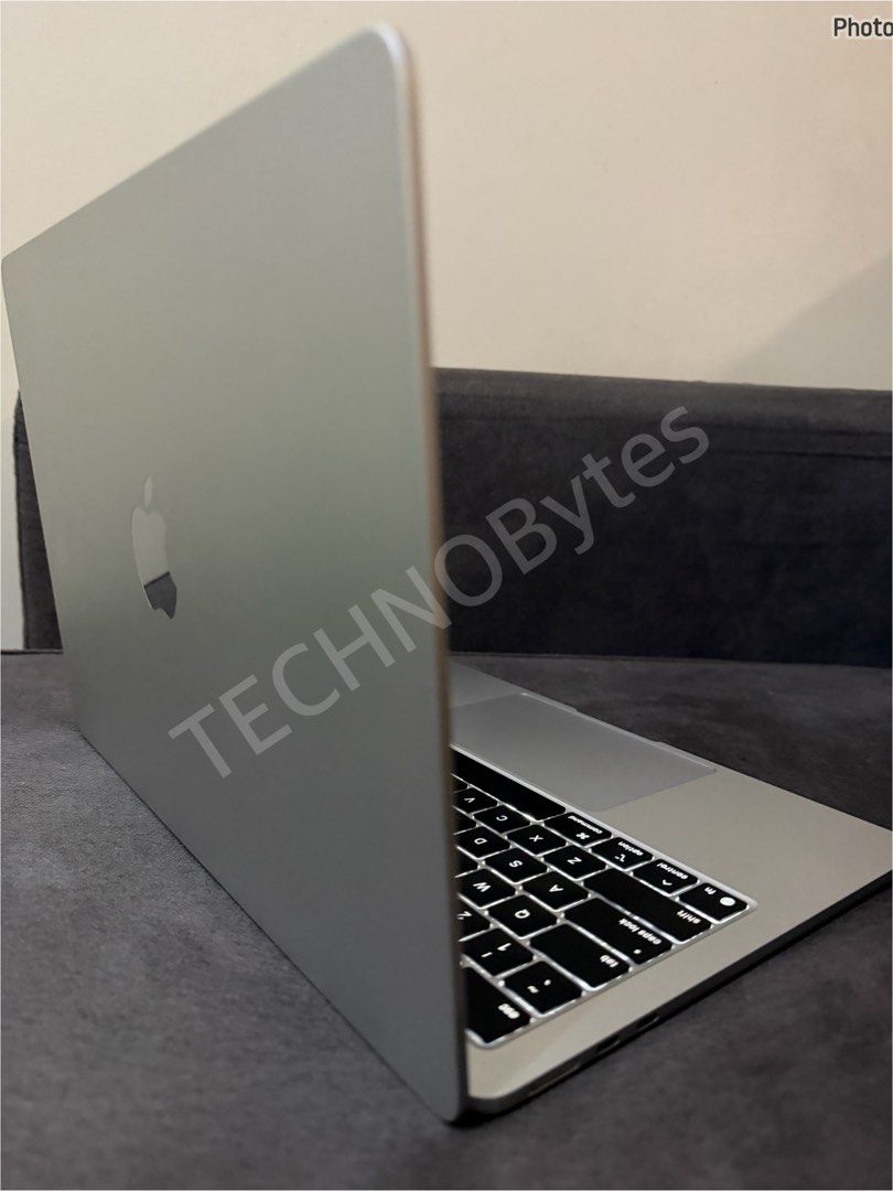 MacBook Air 2025 13inch - M4 Chip(Silver) (Category: Laptops & Notebooks) located in Pasig City. Submitted by technobytes (Listing ID 1459416826, Image 3). Description: • 10‑core CPU, 8‑core GPU, and 16‑core Neural Engine • 16GB unified memory • 256GB SSD storage • Tahoe macOS • MDM Bypassed • Liquid Retina Display • Backlit Magic Keyboard with TouchID • With only 148 cycle count | 93% battery health • No Hidden Issue • It comes with charger.