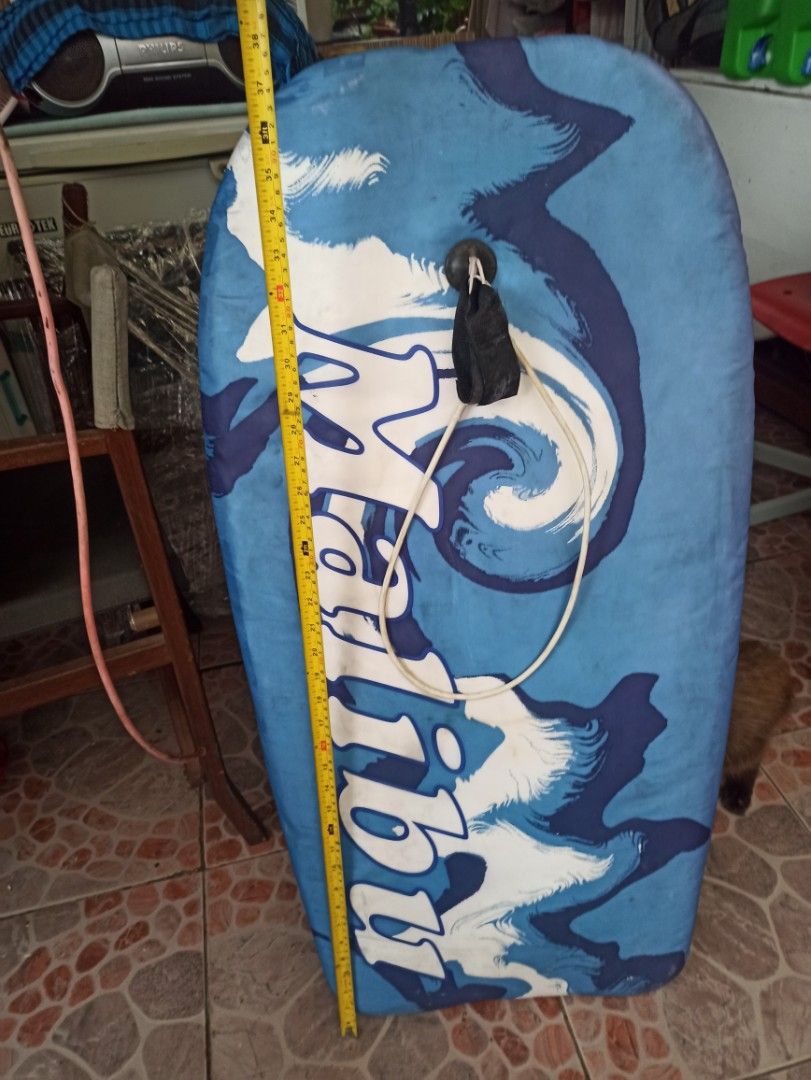 Malibu Blue Bodyboard with Leash (Category: Water Sports) located in Caloocan City. Submitted by rtarellano (Listing ID 1459296310, Image 2). Description: - Malibu bodyboard with cool wave design - Vibrant blue body and underside - Includes safety leash - Ideal for beach or pool fun - Ready for your next water adventure!.